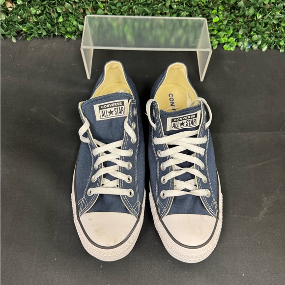 Converse Chuck Taylor All Star Low-Top Sneaker - M9/W11 - Picture 4 of 8